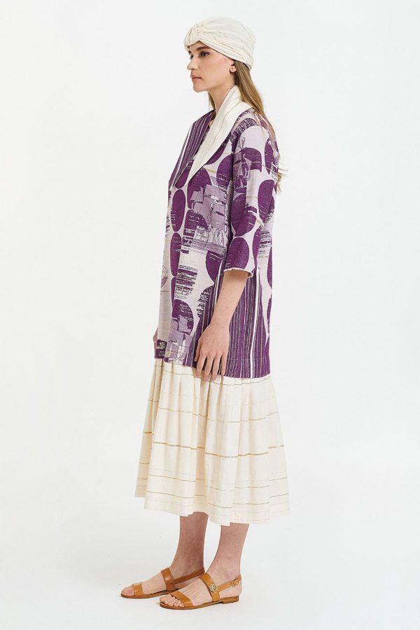 Maxi scarfed dress on mauve agamemnon pattern with with ruffled bottom and 3/4 sleeves