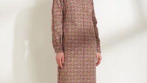 daphne straight long sleeved dress front