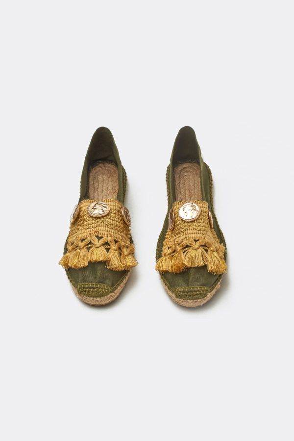 Khaki espadrilles with tassels and six metal coins
