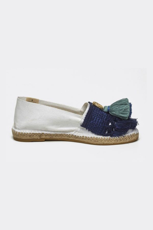White espadrilles with tassels and metalcoins